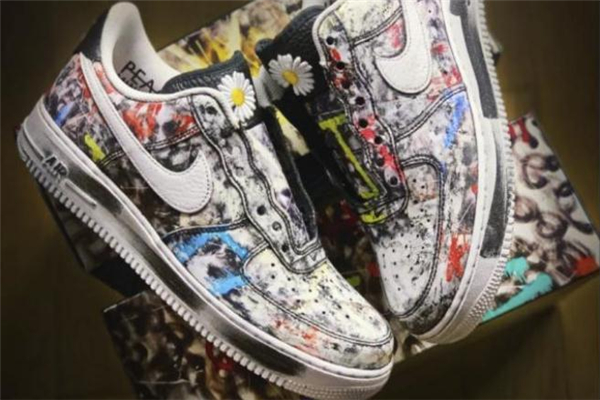 权志龙 小雏菊 刮开,权志龙af1小雏菊 图案是否都一样 权志龙 小雏菊 刮开,权志龙af1小雏菊 图案是否都一样