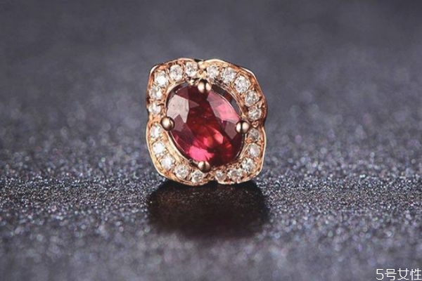 红宝石怎么看成色,怎么鉴别红宝石