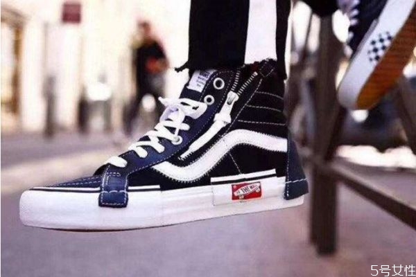 鞋上有一条线是什么牌子的,鞋子上有一条线是什么品牌