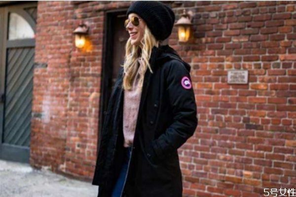 大鹅羽绒服为啥贵,为什么大鹅羽绒服价钱不一样 大鹅羽绒服为啥贵,为什么大鹅羽绒服价钱不一样