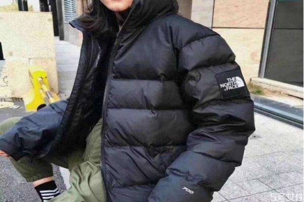 在家洗羽绒服的小窍门是什么,在家洗羽绒服的小窍门用什么醋 在家洗羽绒服的小窍门是什么,在家洗羽绒服的小窍门用什么醋