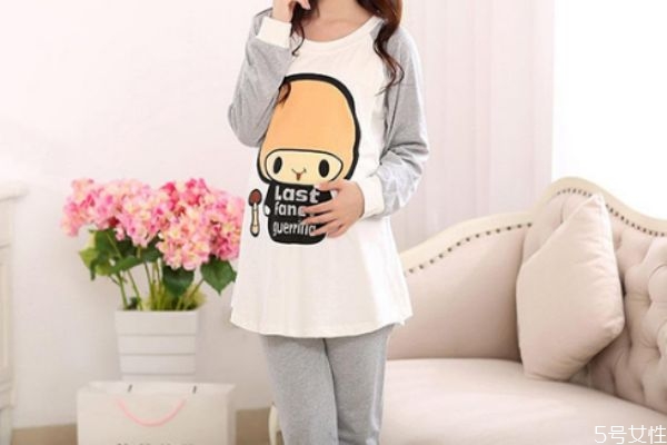 冬天坐月子穿什么样的睡衣比较好,冬天月子穿什么睡衣比较好