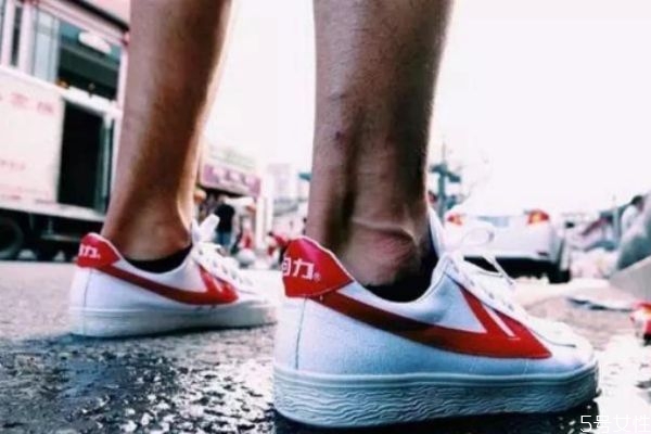 回力鞋正品鉴别,回力鞋子怎么辨别真假 回力鞋正品鉴别,回力鞋子怎么辨别真假