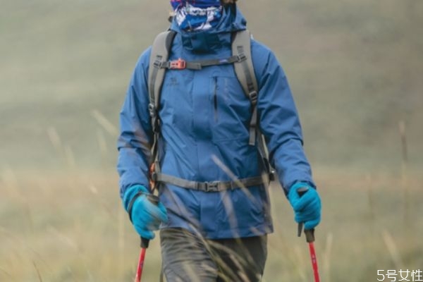 gucci鞋子是什么价位,骆驼品牌的鞋子怎么样