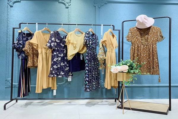 ebooge女装是什么品牌,ebooge女装贵吗