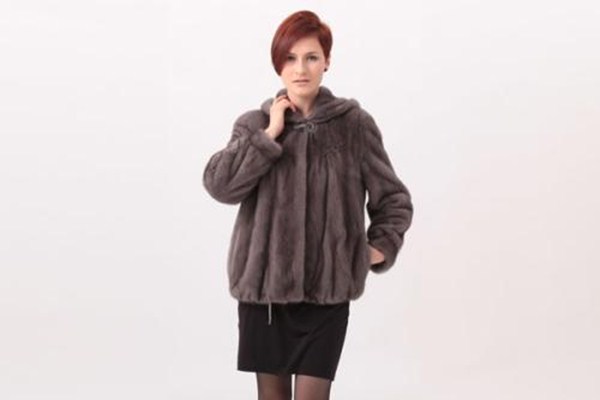 如何防止皮草掉毛,皮草掉毛有什么小妙招