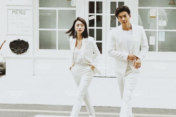 小西装搭配阔腿裤好看吗,西装外套配阔腿裤图片