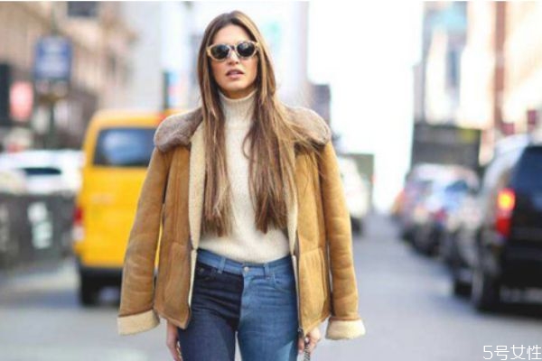 如何鉴别羊羔毛的真假,怎么看羊羔毛真假 如何鉴别羊羔毛的真假,怎么看羊羔毛真假