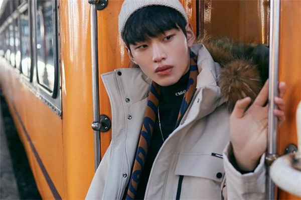 微胖适合穿短款还是长款,微胖女生外套推荐