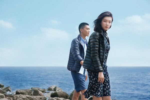 洗羽绒服用皂粉好还是洗衣液好,洗羽绒服用洗衣液还是用天然皂粉