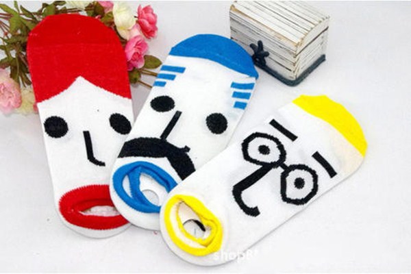 船袜收纳整理的方法,让船袜不掉后跟小技巧