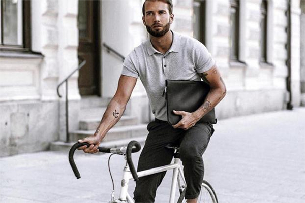 休闲裤搭配polo衫,polo衫搭配什么裤子