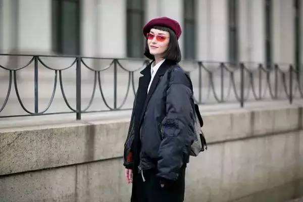 戴贝蕾帽的技巧,怎样戴贝蕾帽