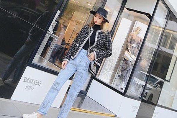 小香风套装怎么搭配,冬季小香风套装外面配什么