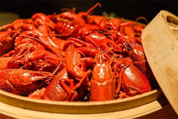 吃小龙虾能喝橙汁吗,吃龙虾可以喝橙汁吗 吃小龙虾能喝橙汁吗,吃龙虾可以喝橙汁吗