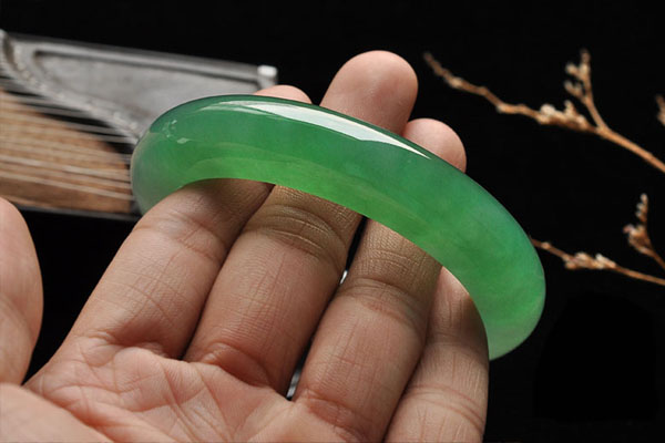 什么是芙蓉种翡翠,什么是芙蓉种翡翠?芙蓉种有收藏价值吗?-张玉堂翡翠