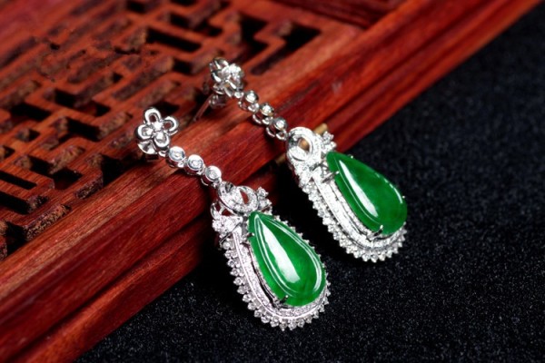 玻璃种翡翠好吗,翡翠和玻璃的区别