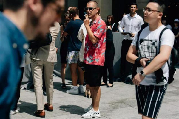 衬衫 花 女,花衬衫穿搭