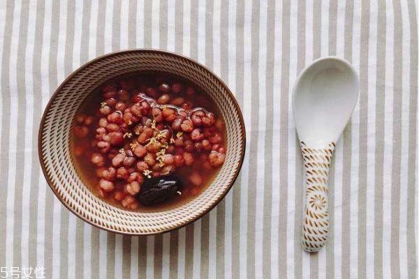 红豆薏米粥的正确做法去湿气,红小豆加薏米煮的功效和作用