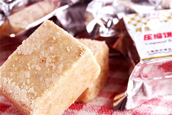 压缩饼干吃多了会怎样?,压缩饼干吃多了有什么危害