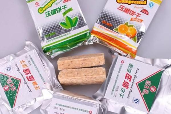 经常吃压缩饼干的危害,经常吃压缩饼干有害吗