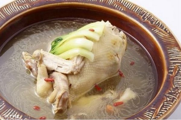 田七海马炖鸡汤功效,海马童子鸡汤的做法