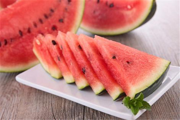 小凤西瓜的功效和作用,三白西瓜的功效和作用