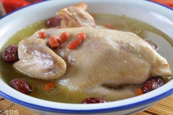 哪些人不宜喝鸡汤,哪些人不能喝鸡汤