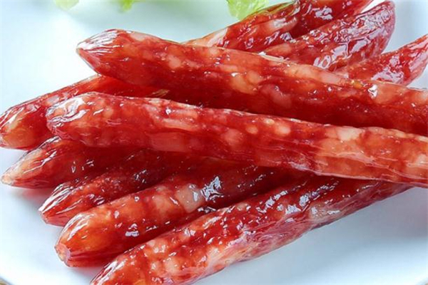 腊肠需不需要剥皮,吃腊肠要不要剥开皮