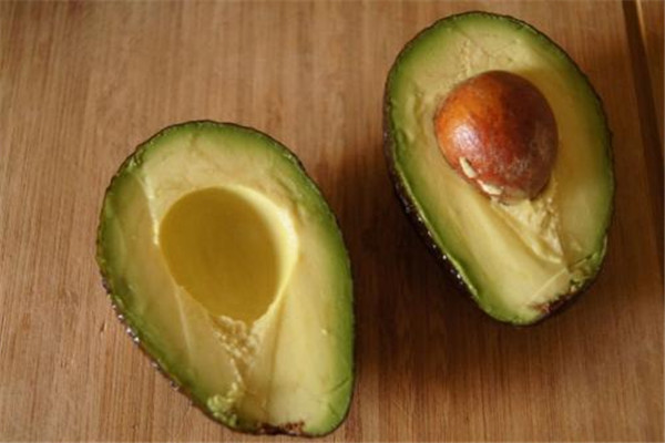 牛油果怎么吃好吃,牛油果怎么吃好吃简单