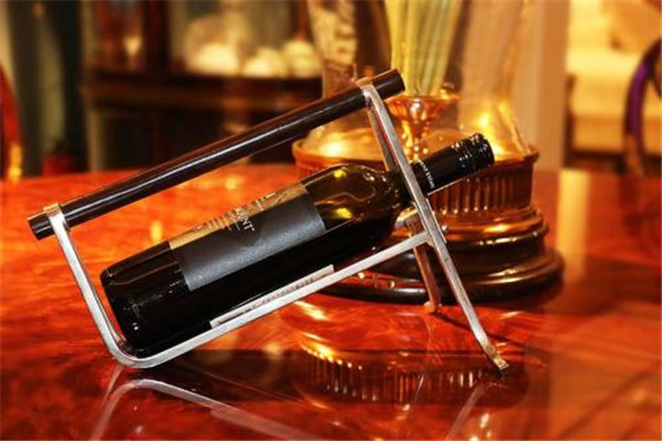 红酒变酸是不是坏了,红酒为什么发酸