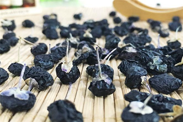 孕妇喝黑枸杞泡水好吗,黑枸杞对孕妇有好处吗