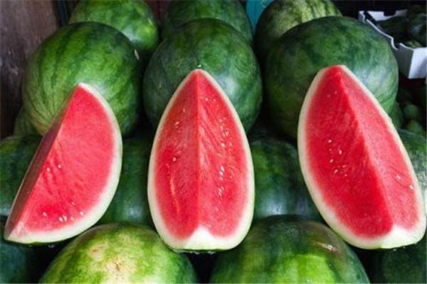 桃子中的主要成分,桃子的主要营养成分是什么