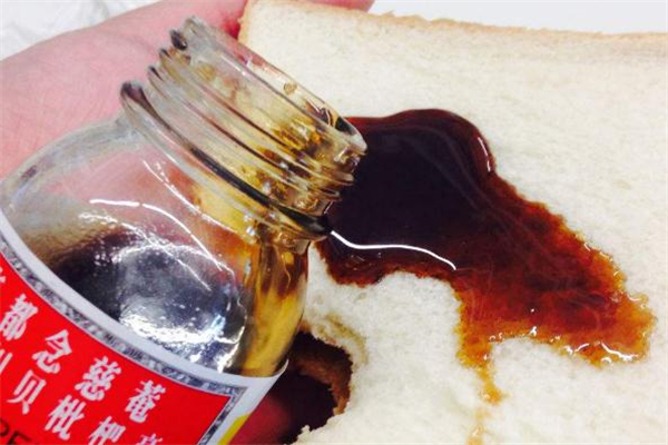 枇杷膏能空腹吃吗,枇杷膏空腹吃还是饭后吃 枇杷膏能空腹吃吗,枇杷膏空腹吃还是饭后吃