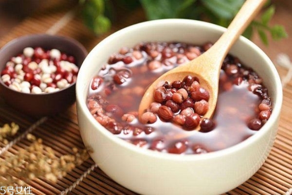 红豆薏米粥的正确做法去湿气,红小豆加薏米煮的功效和作用
