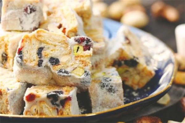 电饭锅如何做雪花酥,电饭锅雪花酥简单做法窍门