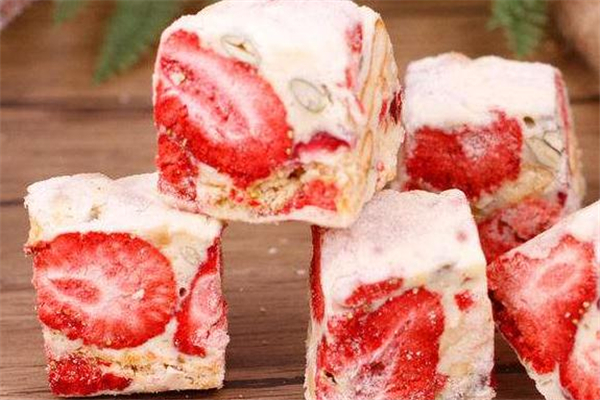 雪花酥用冻干草莓还是草莓干,雪花酥用冻草莓还是干草莓 雪花酥用冻干草莓还是草莓干,雪花酥用冻草莓还是干草莓