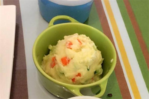 土豆泥微波炉加热几分钟,微波炉蒸土豆泥要多久