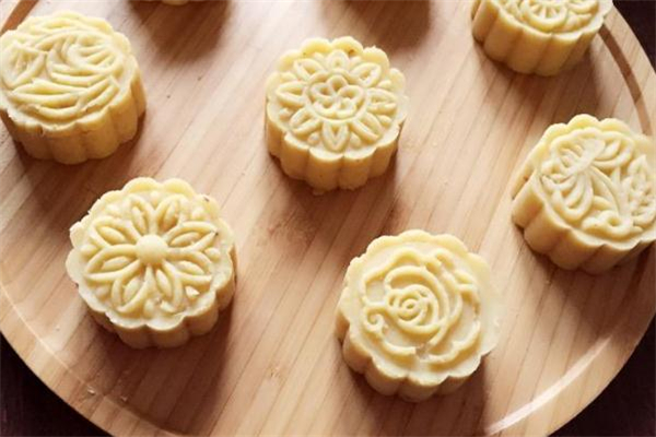 绿豆糕发霉了吃了会怎么样,绿豆糕发霉图片