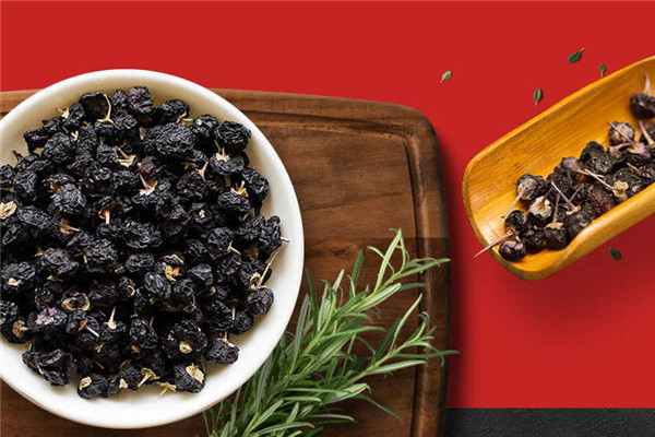 黑枸杞和蓝莓的区别,黑枸杞蓝莓的功效和作用