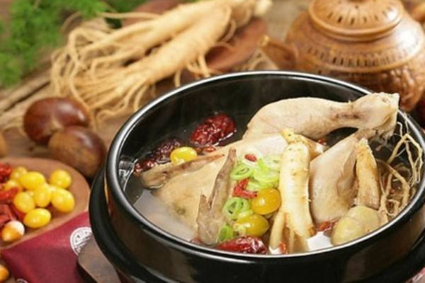 常喝鸡汤的好处和坏处,常喝鸡汤有什么坏处吗 常喝鸡汤的好处和坏处,常喝鸡汤有什么坏处吗