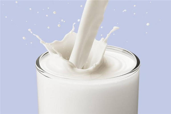 全脂牛奶和纯牛奶哪个好,全脂牛奶和纯牛奶哪个好喝