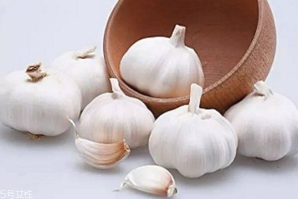 大蒜怎样祛斑的方法,大蒜祛斑的准确步骤