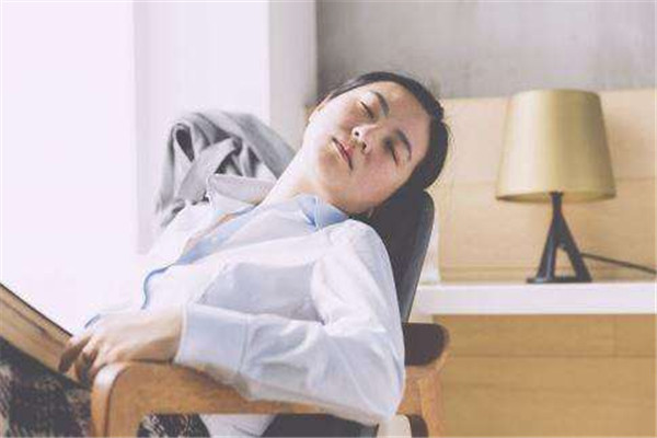 湿气重的症状有哪些表现,湿气重的症状图片