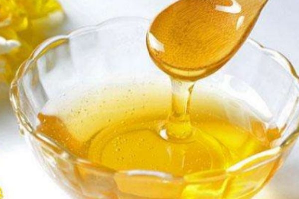 蜂蜜有什么功效,蜂蜜有什么用处和功效