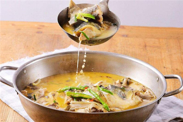 鳙鱼和鲢鱼哪个贵,鳙鱼好吃吗