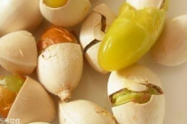 白果里面的心怎么去除,白果的心怎么去掉