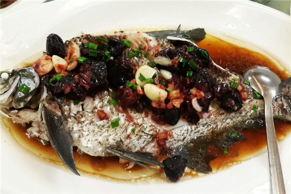 吃鮰鱼过敏,吃鲐鱼过敏什么症状