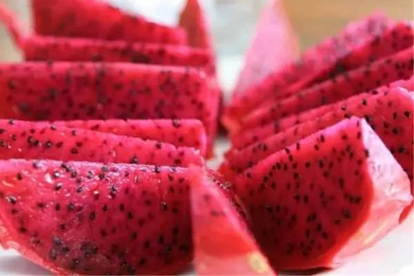 吃火龙果有什么好处?,吃火龙果有什么好处和功效 吃火龙果有什么好处?,吃火龙果有什么好处和功效