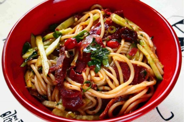 凉米线的做法及配方,凉拌米线的做法及配方大全